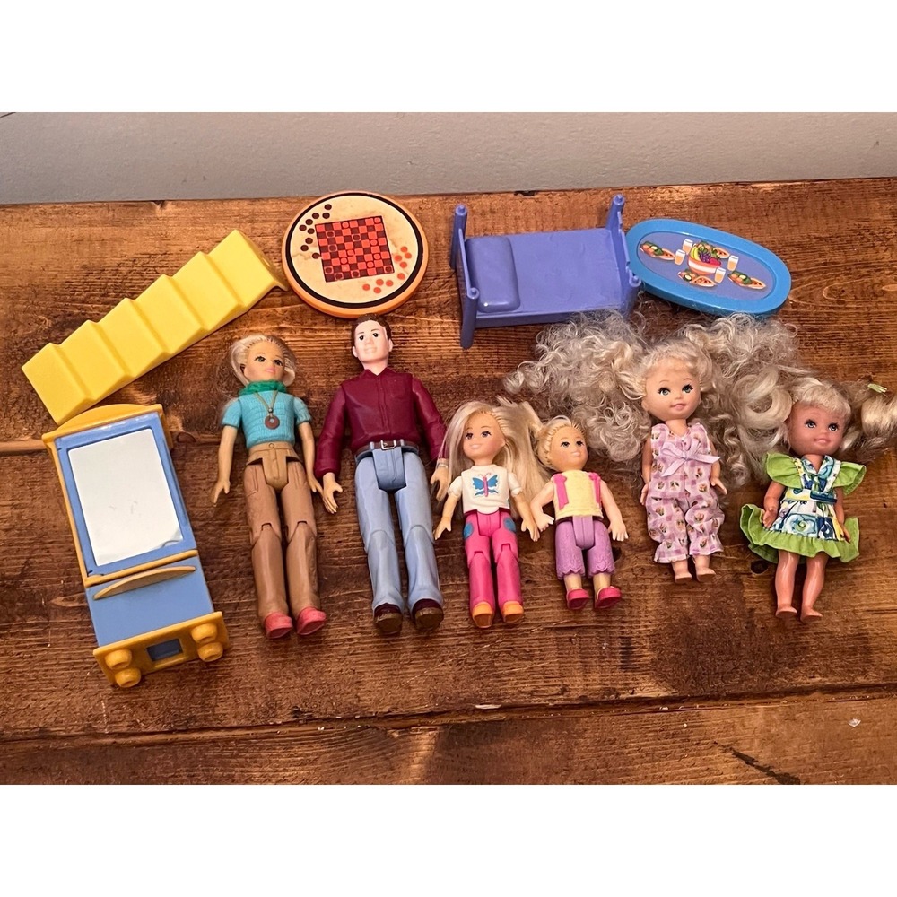 Fisher Price LOVING FAMILY Sweet Sounds Heart  Dad Mom Sister Furniture Lot